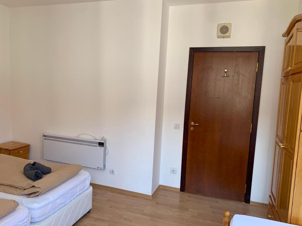 Flora Clover One Bedroom Apartment Nr. 18 ボロヴェッツ エクステリア 写真